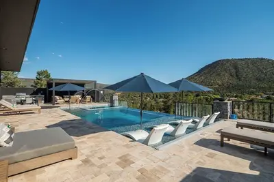 Image de Brand-New Luxe Home w/ Stunning Resort-Style Oasis