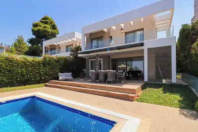 Luxueuse Villa Anya de 4 chambres avec piscine privée à Kassandra, Halkidiki