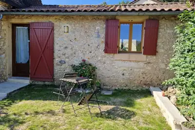Image de Studio rural au calme en Périgord Pourpre.