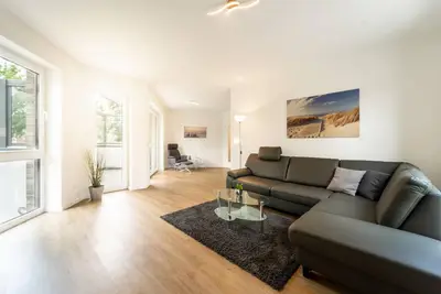 Image de The \"Weißer Weg\" vacation apartment offers 81 square meters of modern comfort for up to four people.
