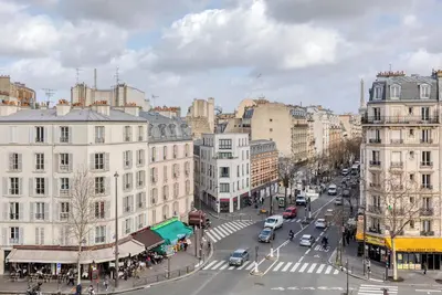 Image de Chaleureux et lumineux appartement Paris Xvi, idéal en famille et entre amis