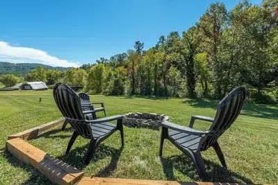 Image de Blue View Ii - 15 minutes to downtown Asheville