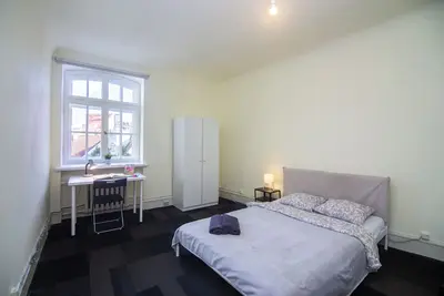 Image de Sunny central 4 bedroom flat