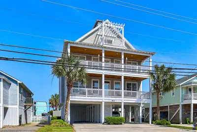 Image de 🌊Hightide- Great Canal and Ocean Views-4 Bedroom🌊