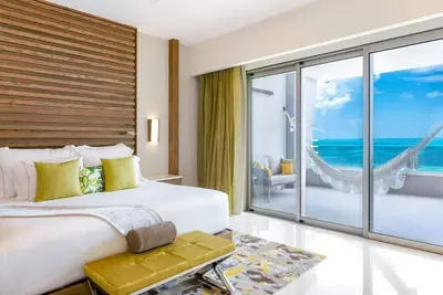 Image de 1 Bedroom Suite All Inclusive included at Garza Blanca Resort Cancun
