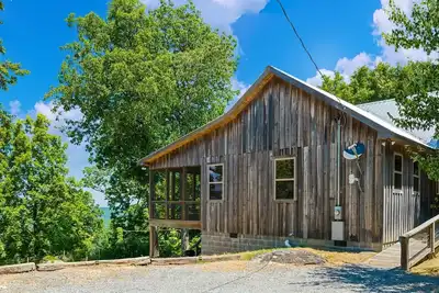 Image de Sundance Rock-double master suites w/screened porches