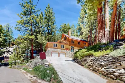 Image de Stateline Chalet: 5br, Panoramic Mountain Views, Dipping Pool & Dry Sauna