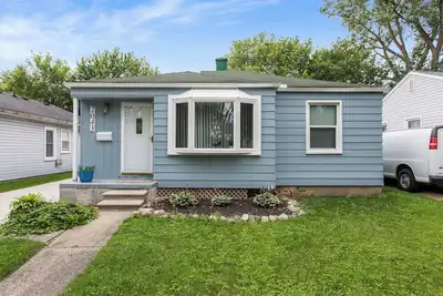Image de Cozy 3 bedroom family friendly home just a few blocks from downtown Ferndale.