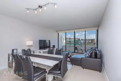 Image de 1 bed Monthly Rental on the Beach Miami 5th floor