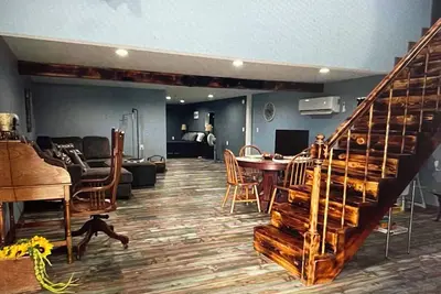 Image de Apartment at Badass Holler:  Unwind on a working farm