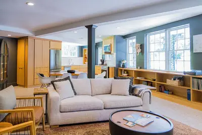Iconic Historic Home near downtown Rome
