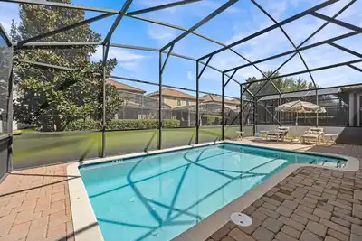 Image de Star Wars 7 Bed Pool Home with Game Room