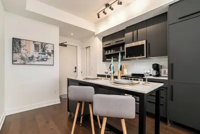 Image de Brand New One Bed, One Bath Condo