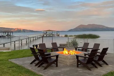 Image de Pelican - Lake Front Lakeport