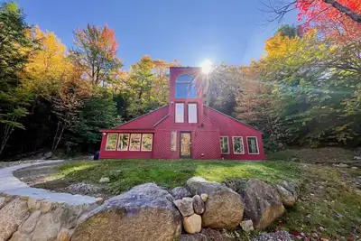 Image de Luxurious & Lofty Mountain Retreat!