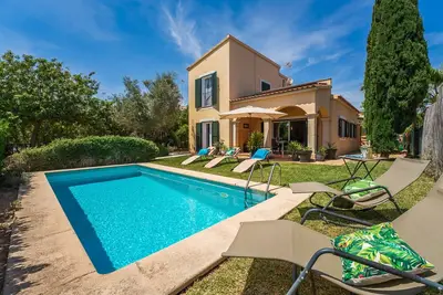 Image de Maison Doris à Sa Ràpita avec piscine