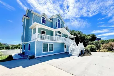 3minWalk2Beach*Oceanview*6brm, w/HeatedPool, HotTub