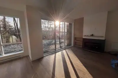 Image de Luxury ski-in\/ski-out condo with Club Lake access on beautiful Lake Memphremagog
