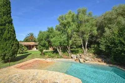 Image de Maison de campagne \"Sestadors\" avec piscine privée, Wi-Fi et climatisation