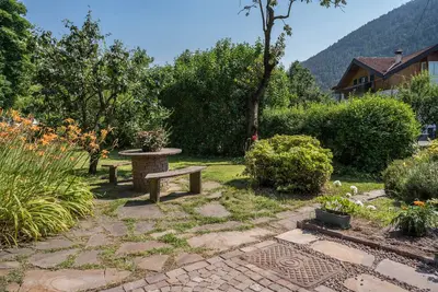 Image de Appartement \"Lases Piano Terra\" avec vue sur la montagne, terrasse privée et Wi-Fi