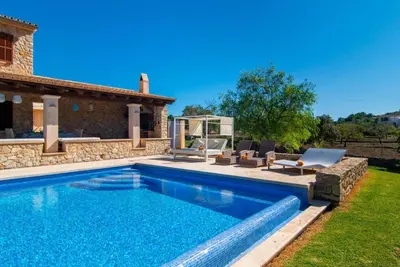 Image de Villa 'Sa Corbaia' avec vue sur les montagnes, piscine privée et Wi-Fi