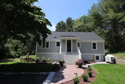 Image de Super Private & Quiet - Bass Riverfront - 100 yards to Beach @ Follins Pond - Firepit