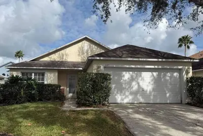 Image de \"New to Market\" <br>Charming 3-Bedroom, 2-Bath Vacation Home in Quiet Gated Community