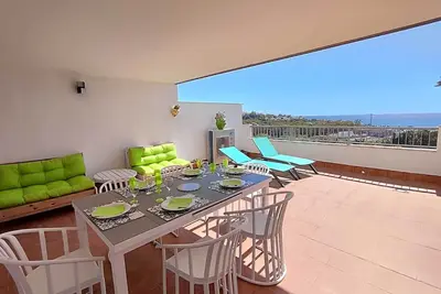 Image de Magnifique appartement de 3 chambres et 2 salles d