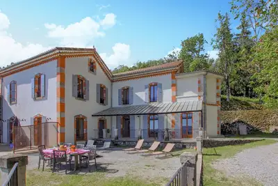 Image de Superbe maison à Privas avec sauna