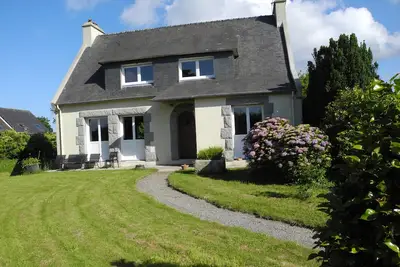 Image de Maison spacieuse à Plouarzel proche des commerces et à 3 km des plages