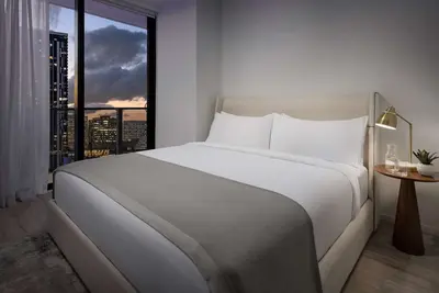 Image de Indulge in Home Like Comfort! 2 City View with 3 Bedroom Suite, Kitchen