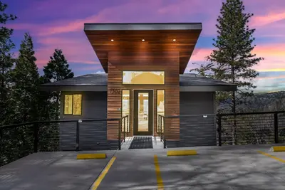 Image de Cascades Grandview Lodge