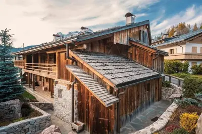 Image de 10 Luxury Chalet With Sauna, Gym And Private Garden In The Heart Of Cortina