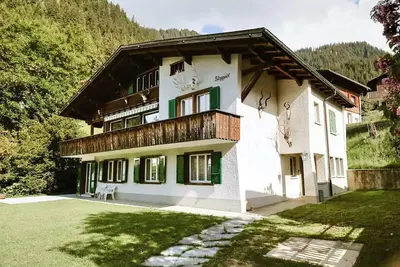 Image de 5-Zimmerwohnung 1. und 2. Stock im Zentrum von Adelboden