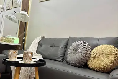 Image de CAstaycation is Cozy and comfy a place where you really can relax, near Naia