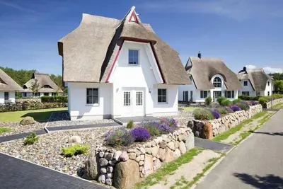 Image de Maison près du Bodden avec sauna