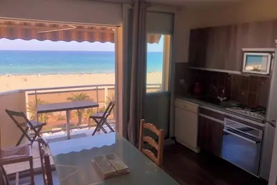 Image de Canet-Plage, T2 face mer, 46m2, traversant, parking couvert, Clim mobile, wifi…. .
