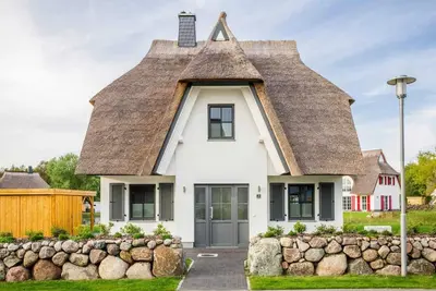 Image de Maison près du Bodden avec Sauna