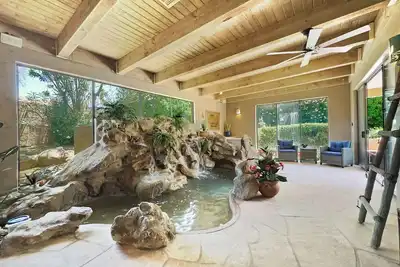 Image de Special Grotto Spa Home, Heated Pool. Private and Secluded Resort Home!