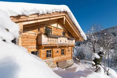 Image de Chalet à St. Martin avec Sauna et Jacuzzi