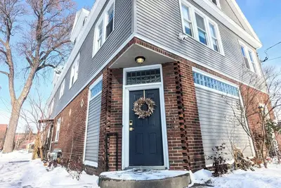 Image de Two-Bedroom Apt, 2nd Floor, Near Syr Downtown