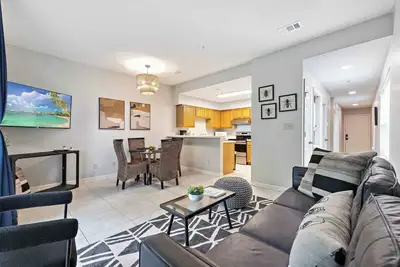 Image de Relaxing Condo Close to Baytowne Wharf and Beaches!