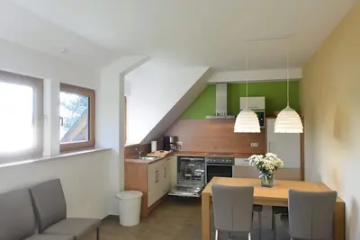 Image de Apartment 5 with balcony - Gästehaus Schloßhalbinsel