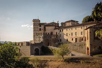 Image de Bicocchi is an old Lodge Located Within the Park of the Villa
