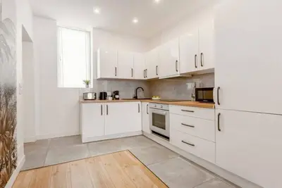 Image de Parisian Elegance: Charming Apartment Amidst RÉPUBLIQUE And Le Marais –3 Bedroom