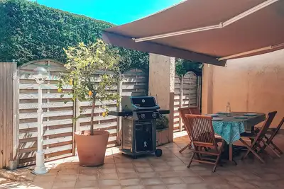 Image de Villa avec grande terrasse dans résidence au calme