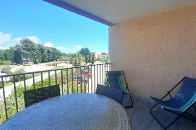 Image de Super Croisette T2 cabine, terrasse Est, 50 m plage accès direct, parking