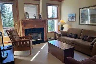 Image de Ground Level 2 bed/2 bath condo with laundry, Bbq, pet-friendly, ski-in and out