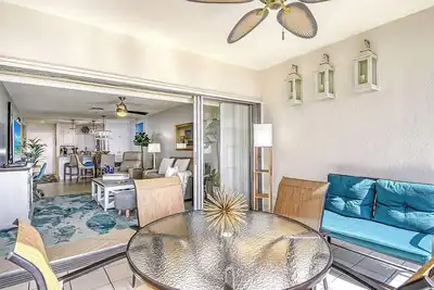Image de Incredible Siesta Key Beach Gulf Views 1 Bed 1 Bath Top Floor Steps to Beach