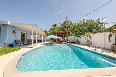 Image de Downtown Cocoa Beach Pool House Paradise! Easy walk to beach
